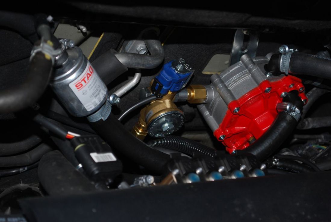 Transformación a autogás GLP de Toyota RAV4