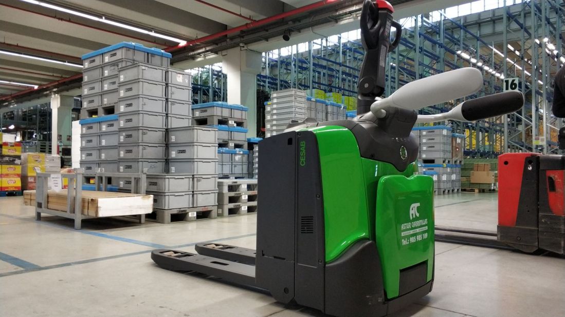 Transpaleta CESAB P320